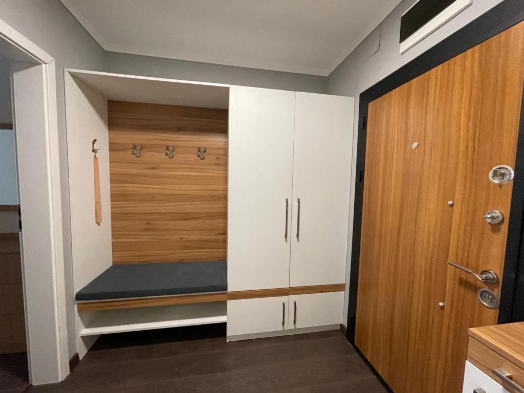 Stella&Gaby Apartment Бургас Екстериор снимка